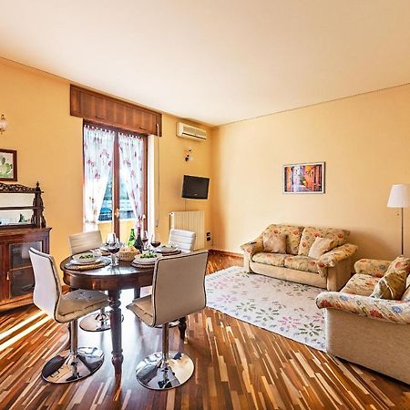 La Magnolia 2 Apartment By Wonderful Italy Desenzano del Garda Exterior foto